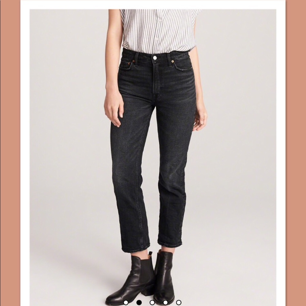 A&F NWT High Rise Ankle Straight Jeans 24S